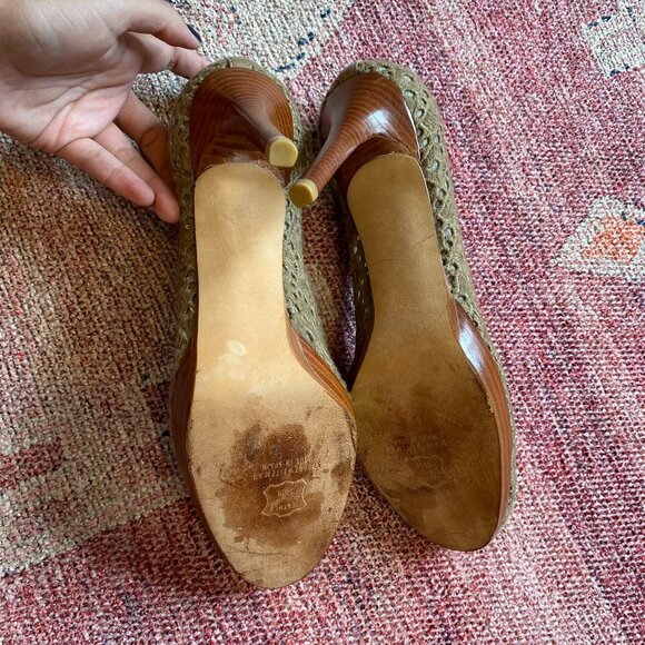 Stuart Weitzman Light Brown Perforated Wooden Heels - Picture 5 of 14